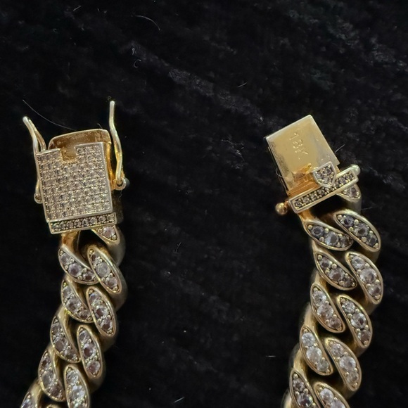 Gold plated hip hop chain 18inch Cuban link chain - Picture 5 of 9